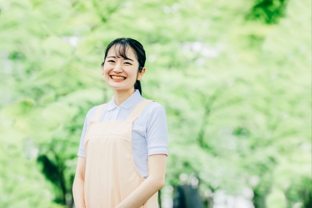 お手伝いさん選びならスマイルプラスにお任せください